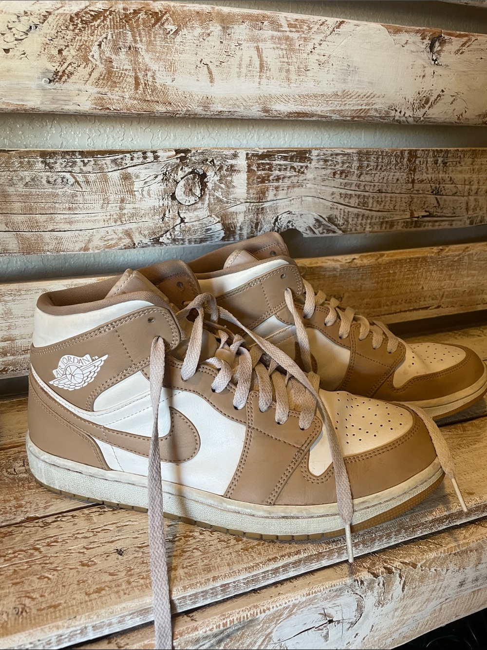 Nike Air Jordan Mid-Top Sneakers in Beige and White Size 10.5